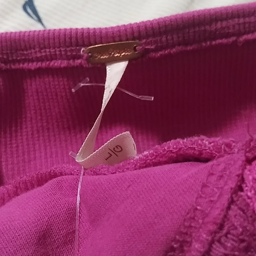 NWT. Free People Raspberry crop top - Picture 8 of 12